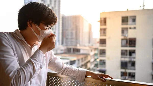 Hombre Asiático Usando Mascarilla Quirúrgica Prevención Brotes Wuhan Coronavirus Covid — Foto de Stock