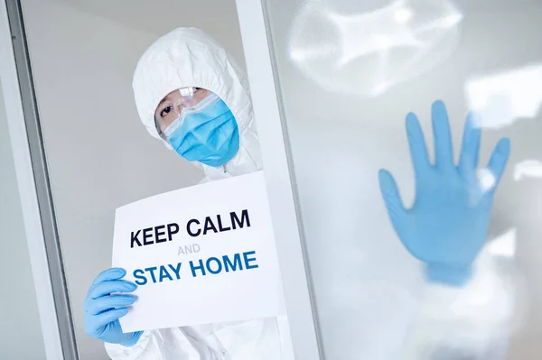 Arts Medisch Medewerker Persoonlijke Beschermingsmiddelen Pbm Pak Masker Handschoenen Met — Stockfoto