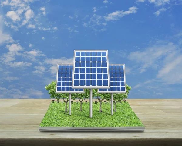 Солнечные батареи, экологическая концепция — стоковое фото