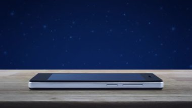 Harita pin düğmesi modern akıllı cep telefonu ekranı üzerinde ahşap masa üzerinde fantezi gece gökyüzü ve ay üzerinde, harita işaretleyici çevrimiçi konsept