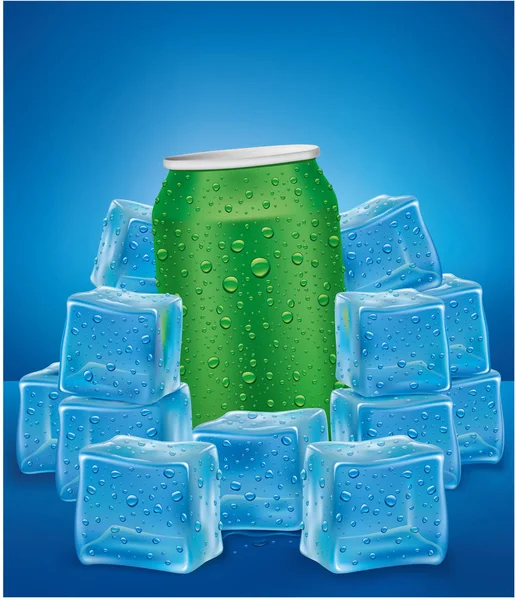 Yeşil teneke kutu içinde buz küpleri ile birçok su damlaları