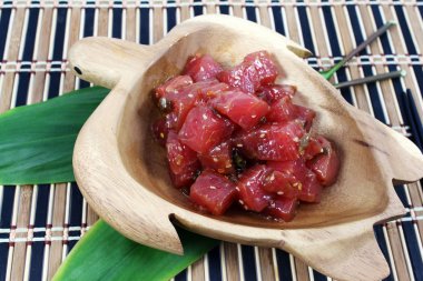 Ahi poke ton balığı 