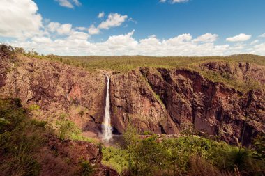 Wallaman Falls, cascade ve at kuyruğu şelale Sto üzerinde