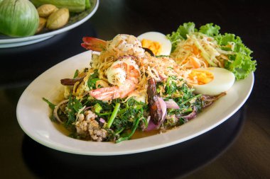 İyi Veggie Spicey salata, bitkisel salata