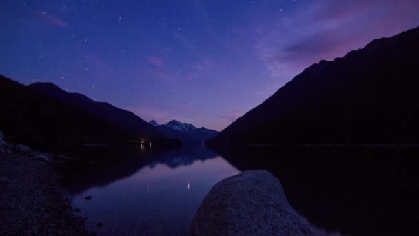 Motie dolly tijd vervallen dag naar nacht beschoten Duffey Lake — Stockvideo