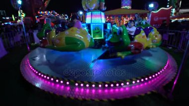 Hong Kong Şubat 2016: ride bir eğlence parkı iplik