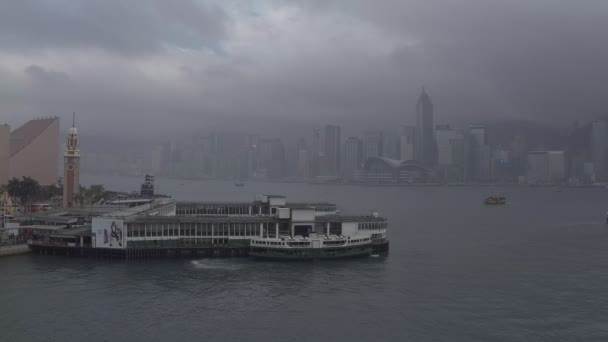 Hongkong na marzec 2016 - Twilight w Victoria Harbor w Hong Kongu — Wideo stockowe