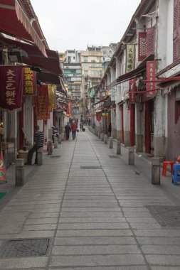 Makao, Çin Aralık 2012: Macao Merkezi tarihi içinde insanlar yürürken, insanlar