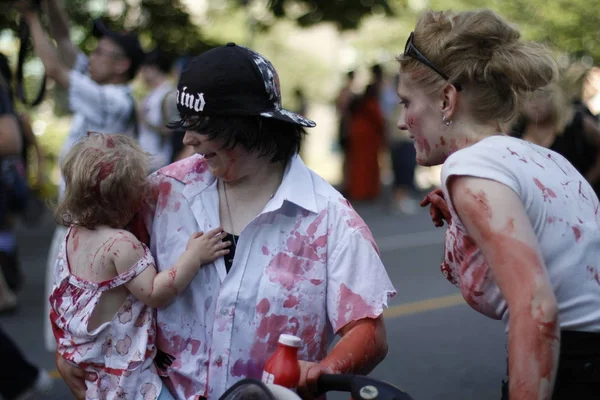 Vancouver August 2010 People Dressed Zombie Parades Street Zombie Walk — Stock Photo, Image