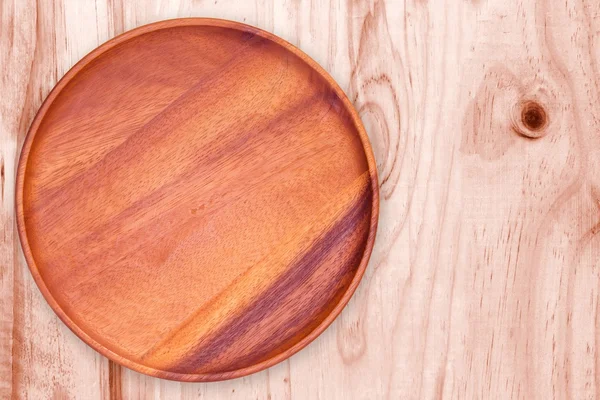 Pusta taca drewno / pusty płyta drewno na tle stół z drewna / można wyświetlić Twój produkt / widok z góry. — Zdjęcie stockowe