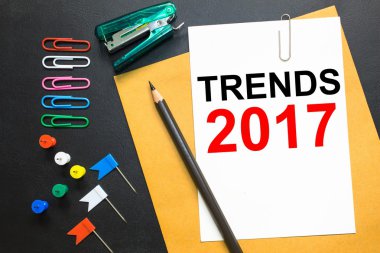 Beyaz Kağıt arka plan üzerinde metin eğilimleri 2017