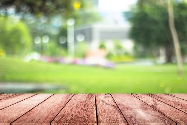 Boş doğa arka plan bulanık zemin ile ahşap masa, -ebilmek var olmak senin ürün görüntülemek için kullanılan