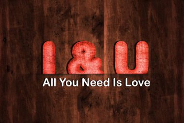 Ben ve U koyu kahverengi ahşap doku ile ahşap metin arka plan metin ile tek ihtiyacın sevgidir. Sevgililer günü