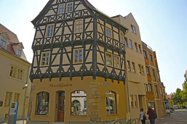 Halle (Saale)，Germany-August 24, 2019：typical building — 图库照片