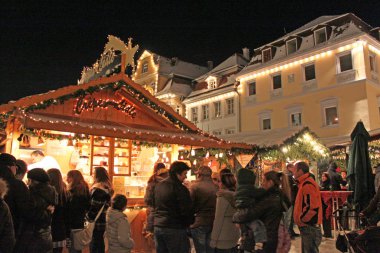 Swabian Gmund, Almanya - 18 Aralık 2010 Noel Pazarı