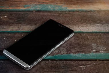 Telefon bir ahşap üzerine.