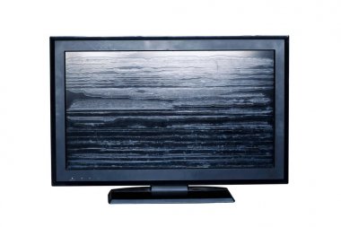 beyaz zemin üzerinde eski televizyon.