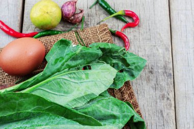 Kale ahşap üzerinde yemek pişirmek için.