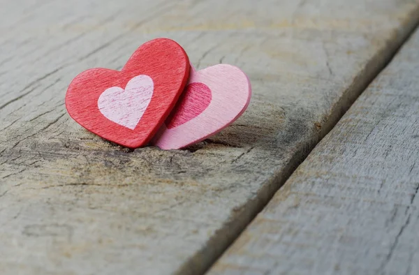 Heart shape on wood. — Stock Photo, Image