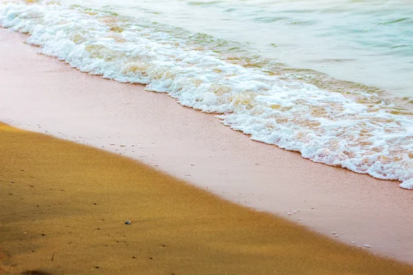 海の砂浜のビーチの美しい — ストック写真