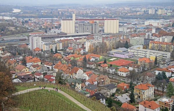 Paisaje urbano de Maribor, vista desde la colina Piramida —  Fotos de Stock