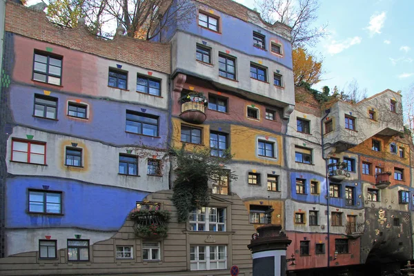 A vista da casa Hundertwasser em Viena — Fotografia de Stock