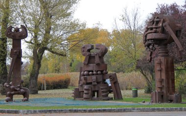 anahtarların detayları ile heykel kompozisyon