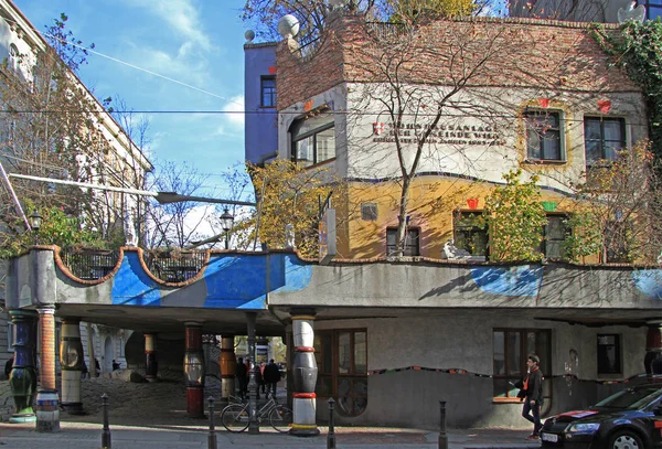 La vista del museo Hundertwasser en Viena — Foto de Stock