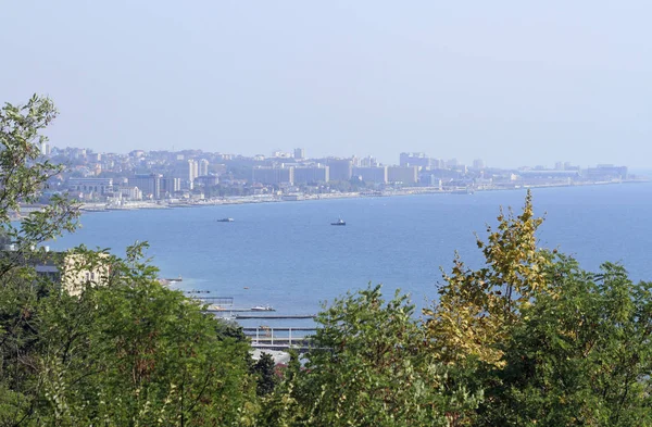 Vue du quartier Adler dans le grand Sotchi depuis la montagne — Photo