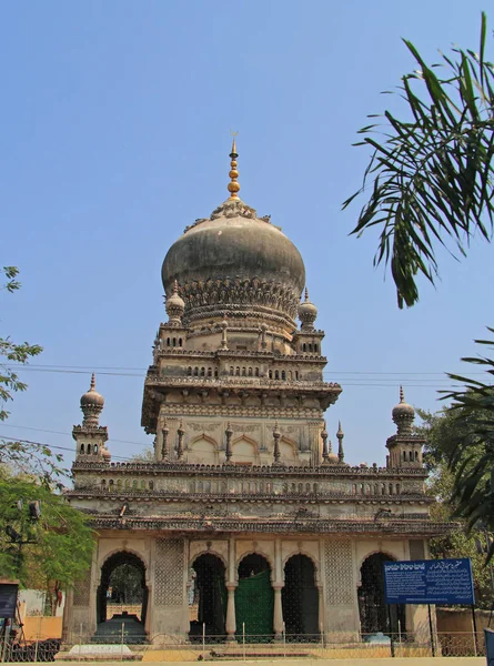 La vecchia moschea di Hyderabad — Foto Stock
