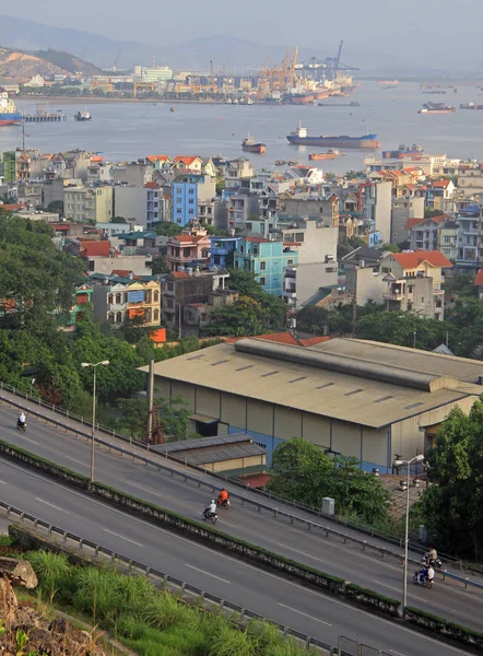 Ha uzun şehir, Kuzey Vietnam — Stok fotoğraf