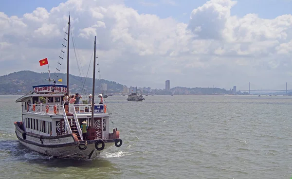 Ha long Bay in Vietnam — Stockfoto