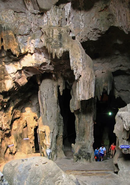 Grotta di Khao luang in Thailandia — Foto Stock