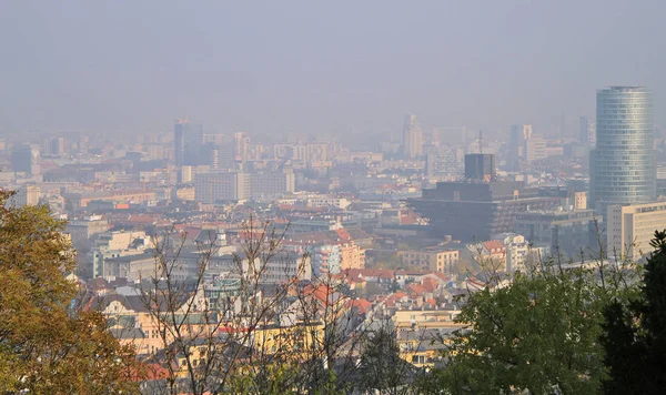 The cityscape of slovakian capital Bratislava — Stock Photo, Image