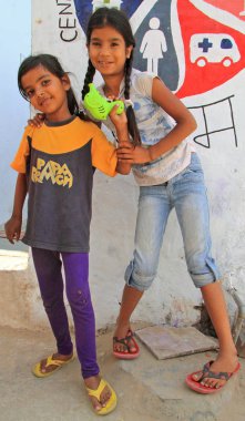 çocuklar için eğitim Jaipur, Hindistan merkezinde ziyaret