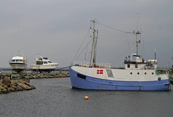 Yachts and ishing boats in harbor of Dragor in Denmark — Stock Photo, Image