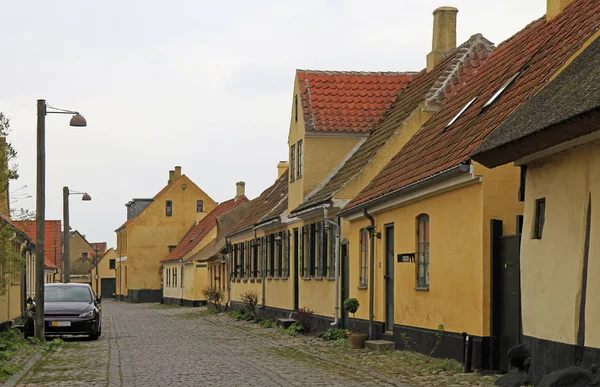 Alte Straße und alte Häuser in Dragor — Stockfoto