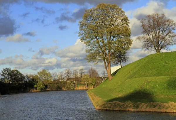 Copenhagen Kalesi yakın önünde hendek