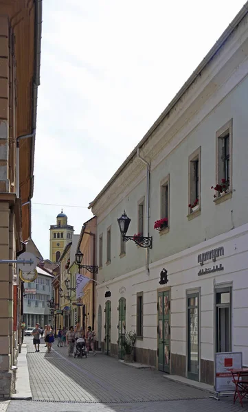 Eger eski şehrin dar sokakta