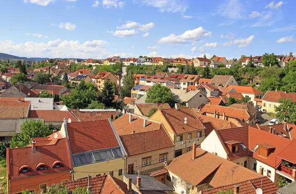 Il paesaggio urbano della città ungherese Eger — Foto Stock