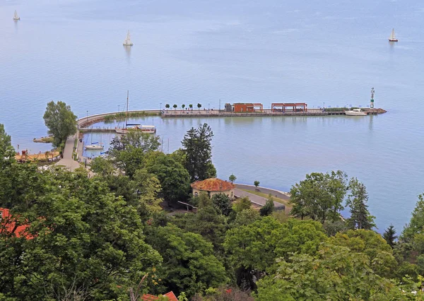 Balaton Gölü görünümünü Merkez Meydanı'Tihony — Stok fotoğraf