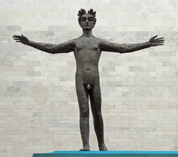 Mykolas Zilinskas gallery Kaunas yakınındaki insan denilen bir heykel. Litvanya