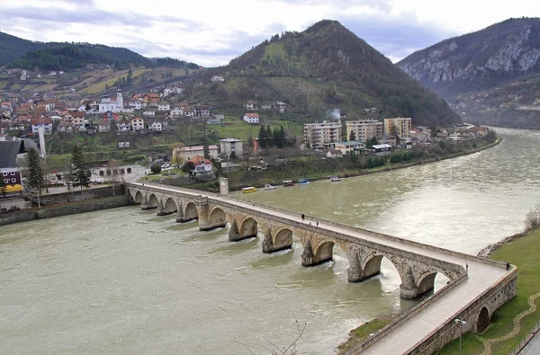 Mehmet Pasa Sokolovic Bridge i Visegrad — Stockfoto