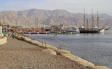 Şehir Kızıldeniz üzerinde bulunan Eilat Sahili