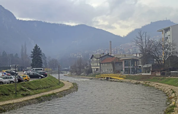 Ciudad Uzice en el sur de Serbia — Foto de Stock