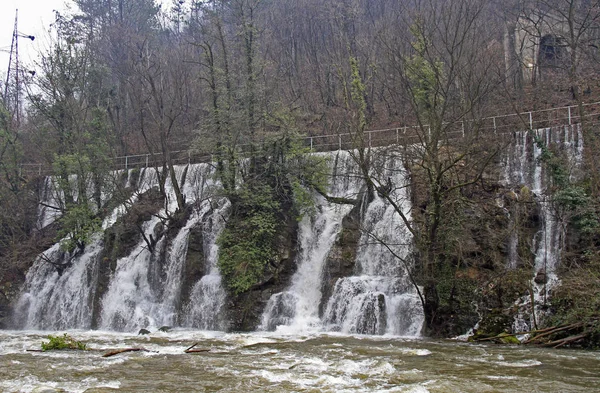 Cascata artificiale a Uzice — Foto Stock