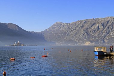 ada Karadağ kayalarda Our Lady denir