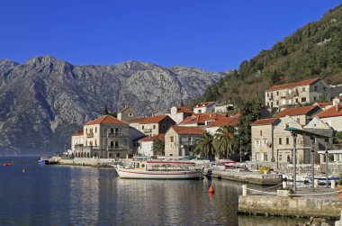 Perast kasabada Kotor Körfezi