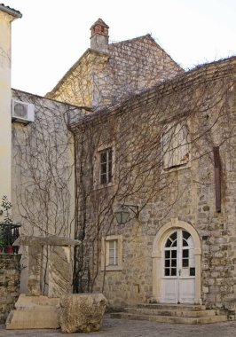 Budva, Karadağ'ın eski şehir