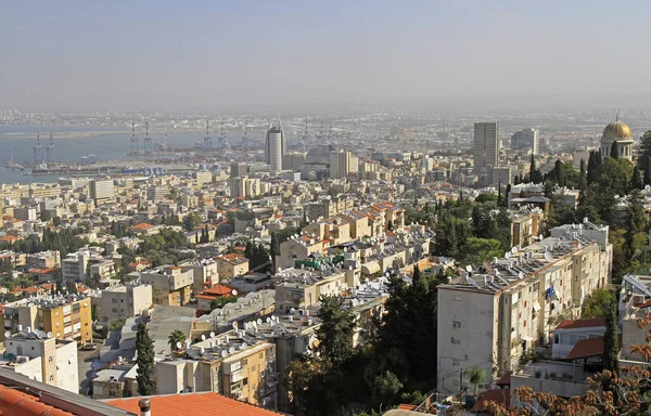 Bovenaanzicht van stad Haifa — Stockfoto
